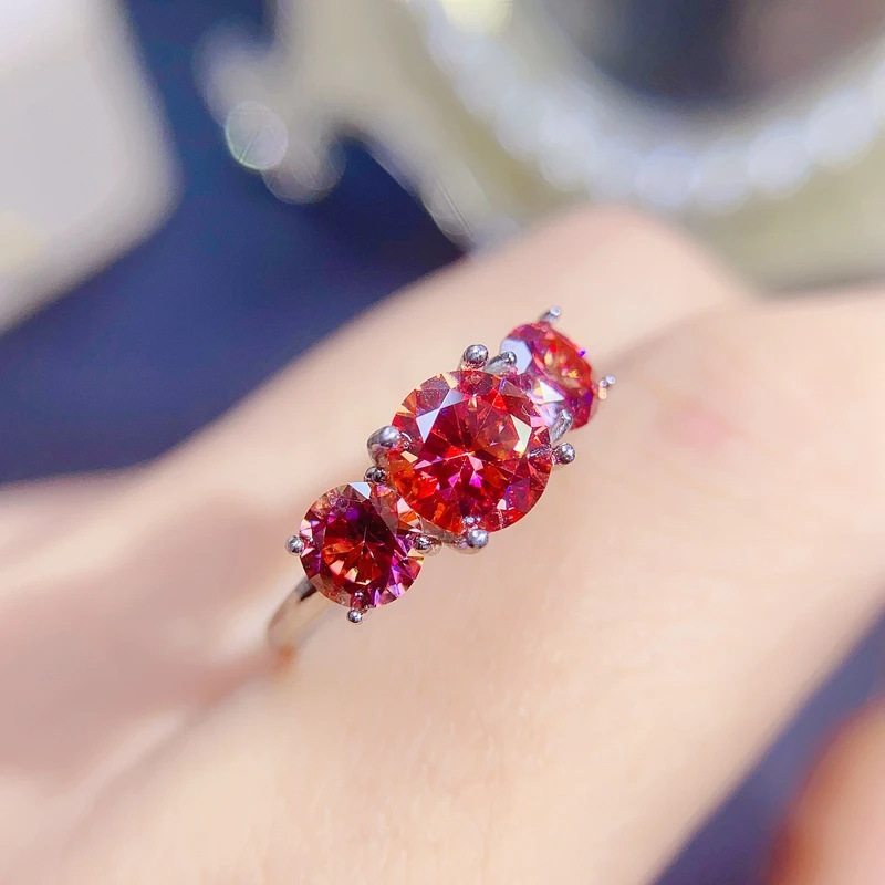2/4 Carat Red Moissanite Vintage Ring in 925 Silver